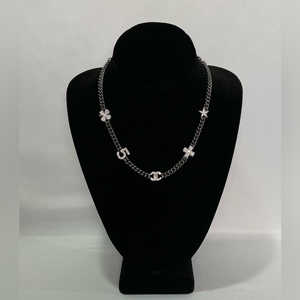 Authentic Ruthenium Chanel CC Lucky Symbols Chocker Necklace Silver Charms - Picture 1 of 10